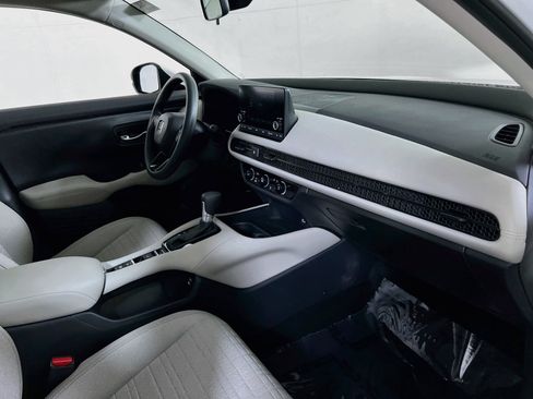 Used 2025 Honda HR-V LX image 26