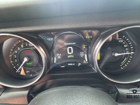 Used 2023 Jeep Wrangler Unlimited Rubicon 4xe w/ Cold Weather Group AWD/4WD image 25