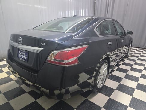 Used 2015 Nissan Altima 2.5 SL w/ Technology Package image 4