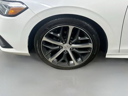 Used 2024 Honda Civic Touring image 8