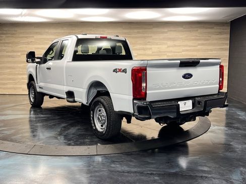Used 2024 Ford F250 XL w/ XL Chrome Package image 13