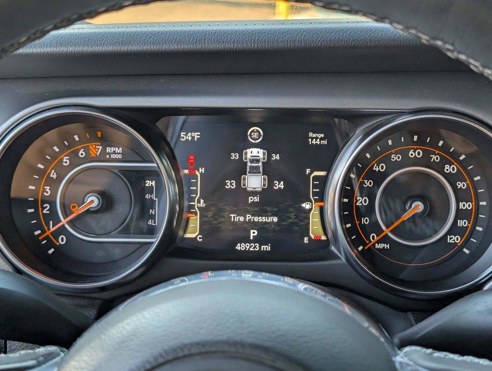 Used 2023 Jeep Gladiator Rubicon w/ LED Lighting Group AWD/4WD image 27