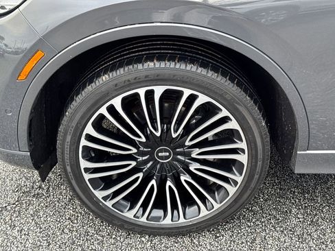 Used 2021 Lincoln Aviator Black Label w/ Class IV Trailer Tow Package image 11