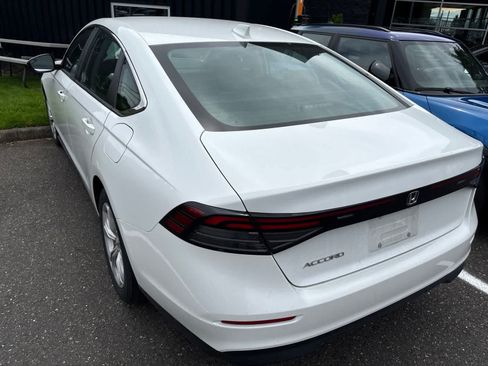 Used 2024 Honda Accord LX image 3