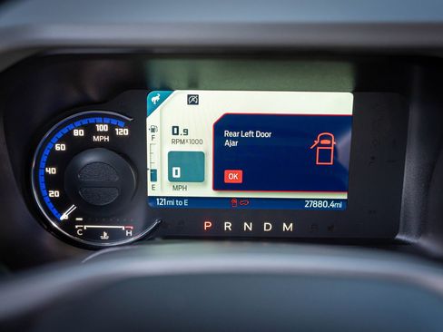 Used 2024 Ford Bronco Everglades image 18