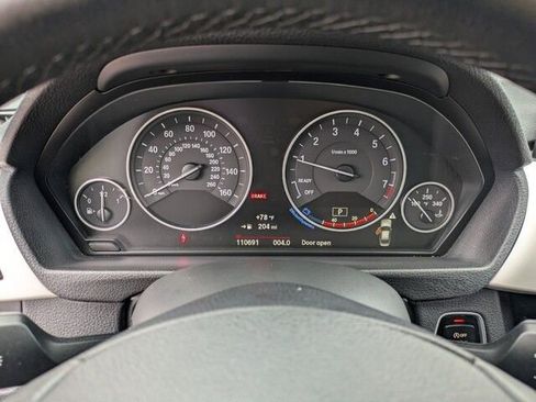 Used 2017 BMW 320i xDrive Sedan image 23