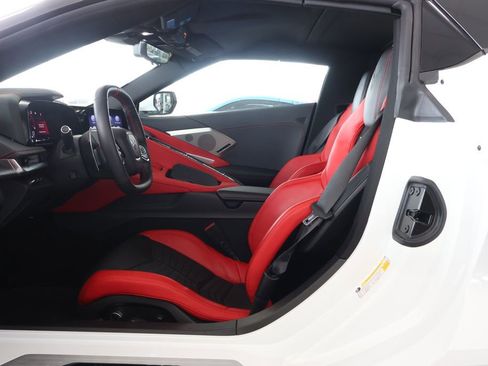 Used 2022 Chevrolet Corvette Stingray Preferred Conv w/ 2LT RWD image 17