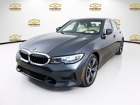 Used 2022 BMW 330i Sedan w/ Premium Package 2 image 3