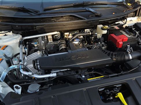 New 2026 Nissan Rogue SV FWD image 17
