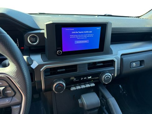 Used 2025 Toyota 4Runner SR5 image 12