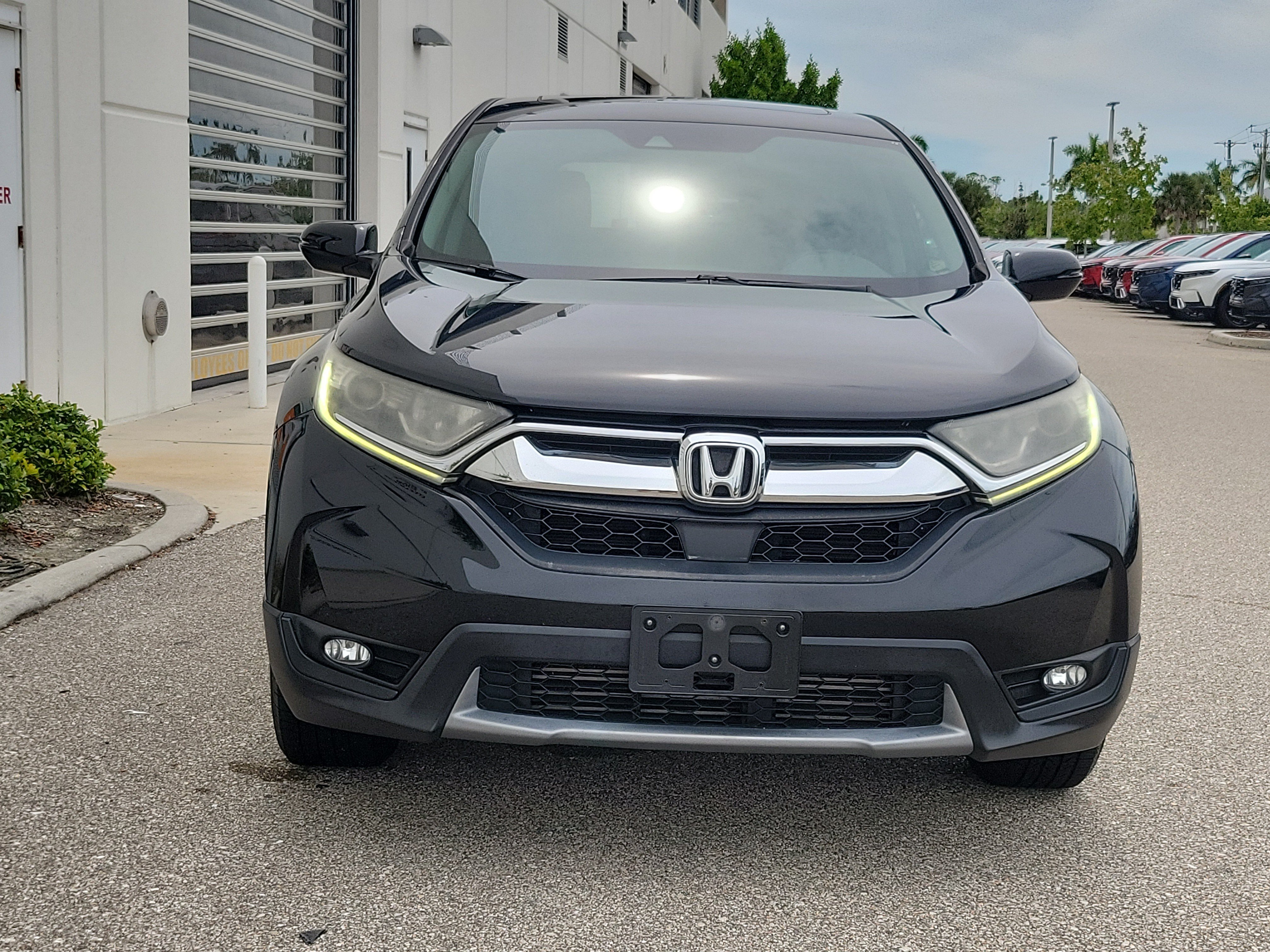 Used 2017 Honda CR-V EX-L image 2