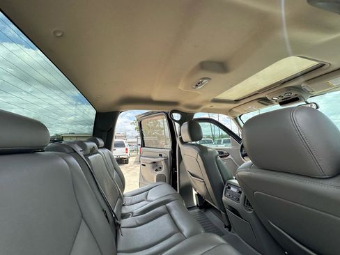 Used 2007 Chevrolet Silverado 1500 LT w/ Onstar Plus Package image 26