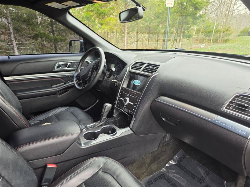 Used 2017 Ford Explorer Sport AWD/4WD image 30