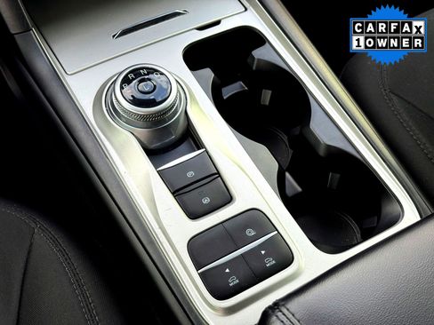 Used 2022 Ford Explorer XLT image 26