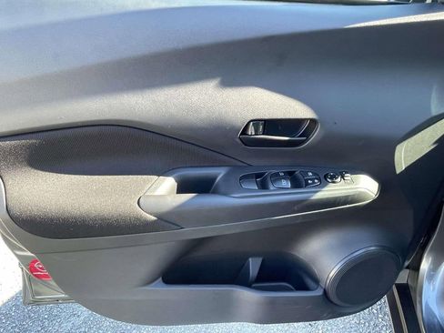 Used 2025 Nissan Kicks Play S image 14