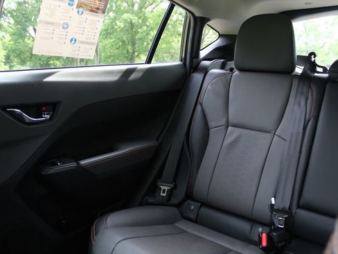 Used 2025 Subaru Crosstrek 2.5i Limited AWD/4WD image 13