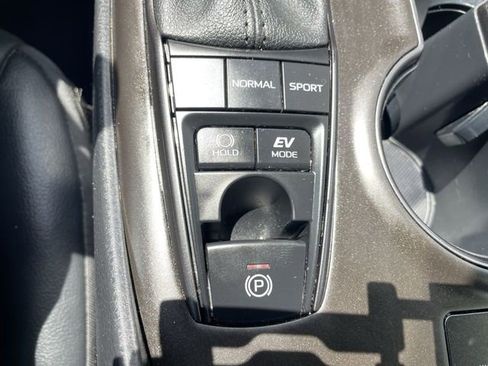 Used 2021 Toyota Camry XSE FWD image 17