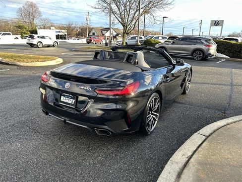 Used 2023 BMW Z4 M40i w/ Premium Package image 8