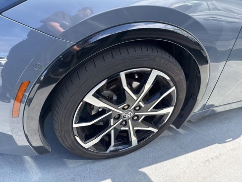 Used 2024 Toyota Prius Prime Premium w/ Advanced Technology Package image 3