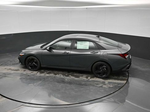 New 2026 Hyundai Elantra SEL Sport FWD image 27