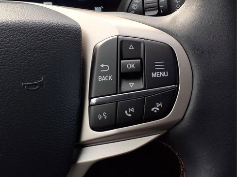 New 2026 Ford Explorer Active image 12