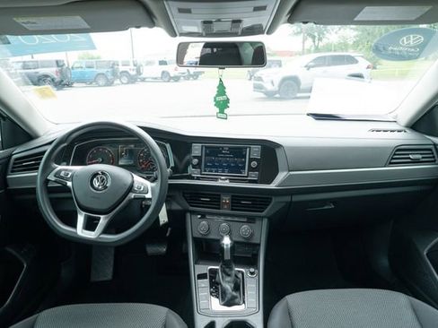 Certified 2020 Volkswagen Jetta S FWD image 32