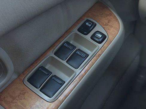 Used 2001 INFINITI QX4 4WD w/ (S02) Sport Pkg image 14