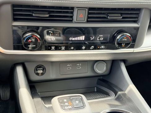 New 2026 Nissan Rogue SV AWD/4WD image 21