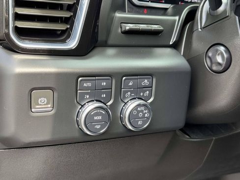 Used 2023 GMC Sierra 1500 Denali w/ Denali Reserve Package AWD/4WD image 10