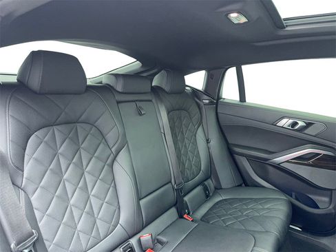 Used 2025 BMW X6 xDrive40i image 49