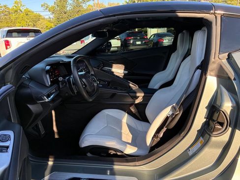 Used 2023 Chevrolet Corvette Stingray Coupe w/ 1LT RWD image 23