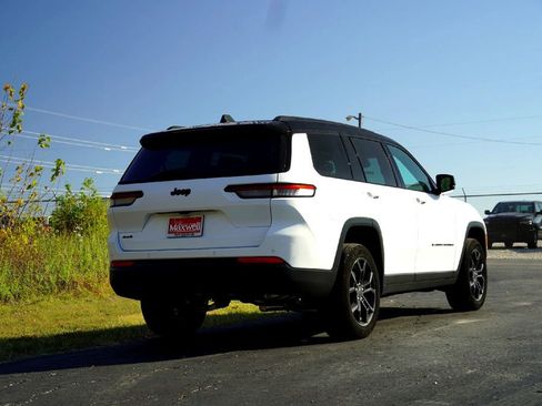New 2025 Jeep Grand Cherokee L Limited image 6