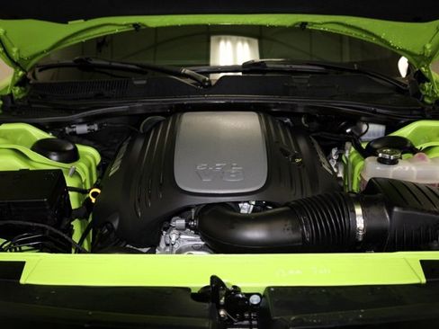 Certified 2023 Dodge Challenger R/T w/ Plus Package image 18