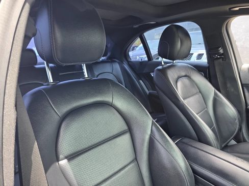 Used 2019 Mercedes-Benz C 300 Sedan image 11