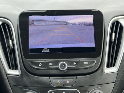 Used 2025 Chevrolet Malibu LT