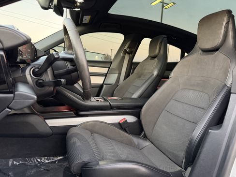 Used 2021 Porsche Taycan 4S image 37