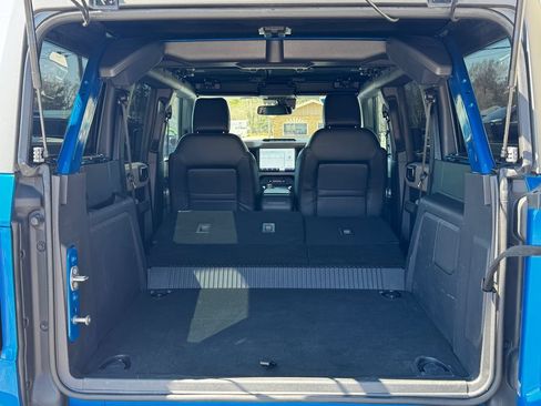 Used 2023 Ford Bronco Wildtrak AWD/4WD image 39