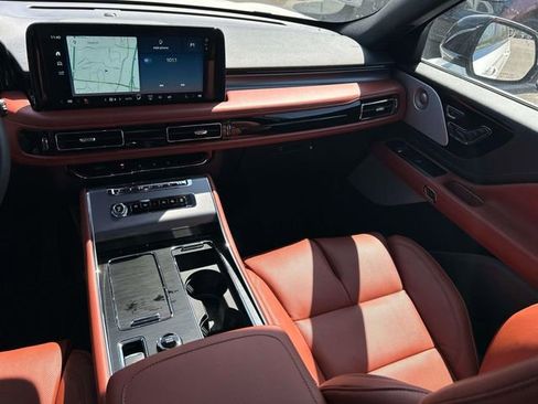 New 2026 Lincoln Aviator Reserve w/ Luxury Package image 14