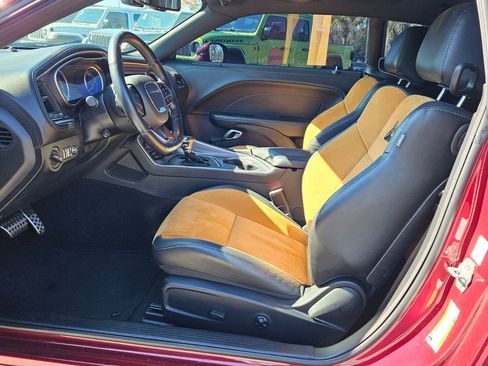 Used 2021 Dodge Challenger R/T Scat Pack w/ Dynamics Package image 10