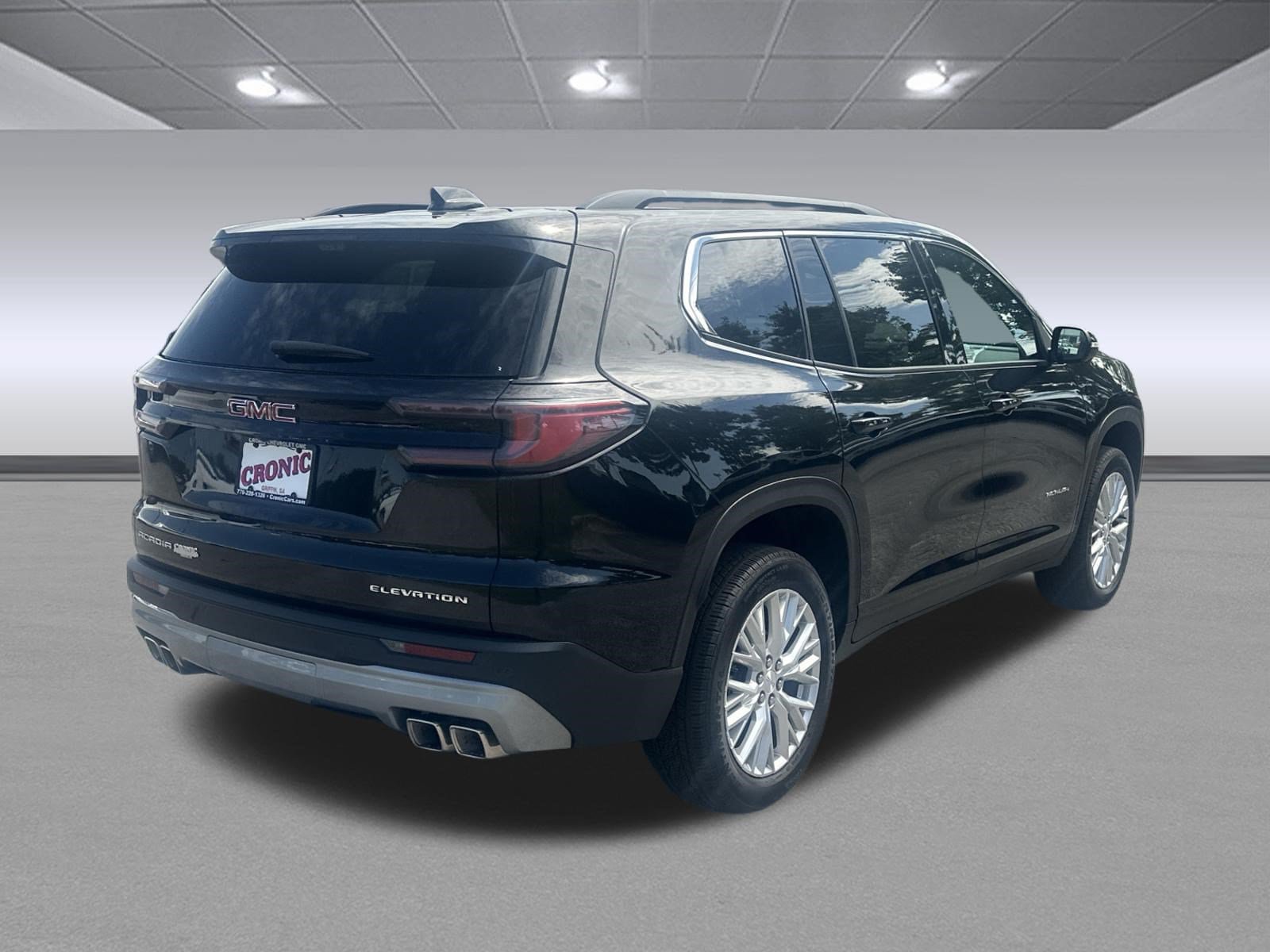 Used 2026 GMC Acadia Elevation w/ Elevation Premium Package FWD image 3
