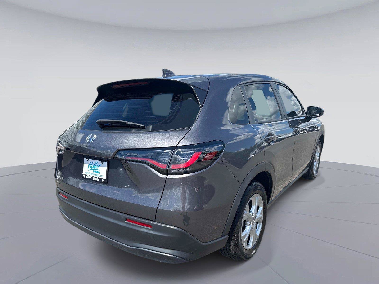 Certified 2025 Honda HR-V LX image 4