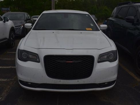Used 2021 Chrysler 300 S image 2