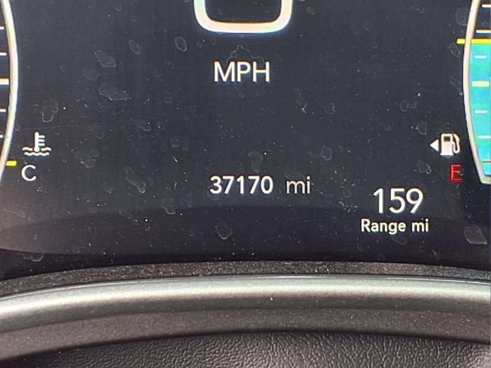 Used 2024 Chrysler Pacifica Touring-L FWD image 28