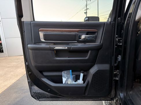 Used 2014 RAM 3500 Laramie image 38