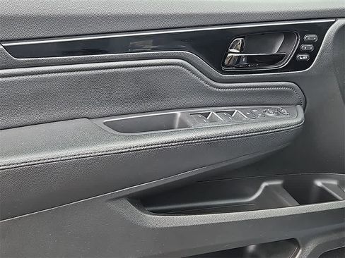 Certified 2023 Honda Odyssey Touring image 11