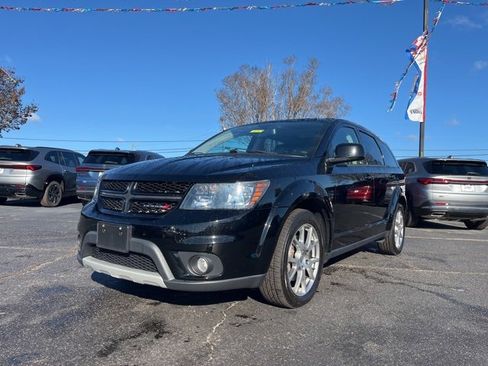 Used 2015 Dodge Journey R/T w/ Flexible Seating Group image 38