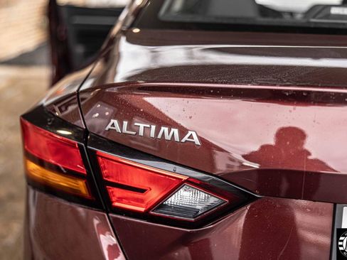Used 2023 Nissan Altima 2.5 SV image 10