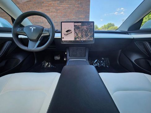 Used 2023 Tesla Model 3 Standard Range image 34