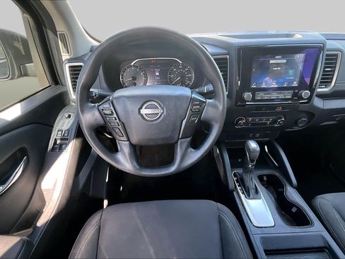 Certified 2022 Nissan Frontier SV RWD image 6