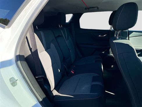 Used 2025 Chevrolet Blazer LT image 22